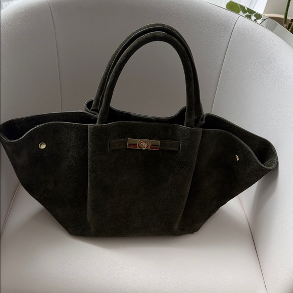 Chic Olive Green Suede Tote Bag - Picture 8 of 8